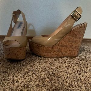 Beige Steve Madden high wedge